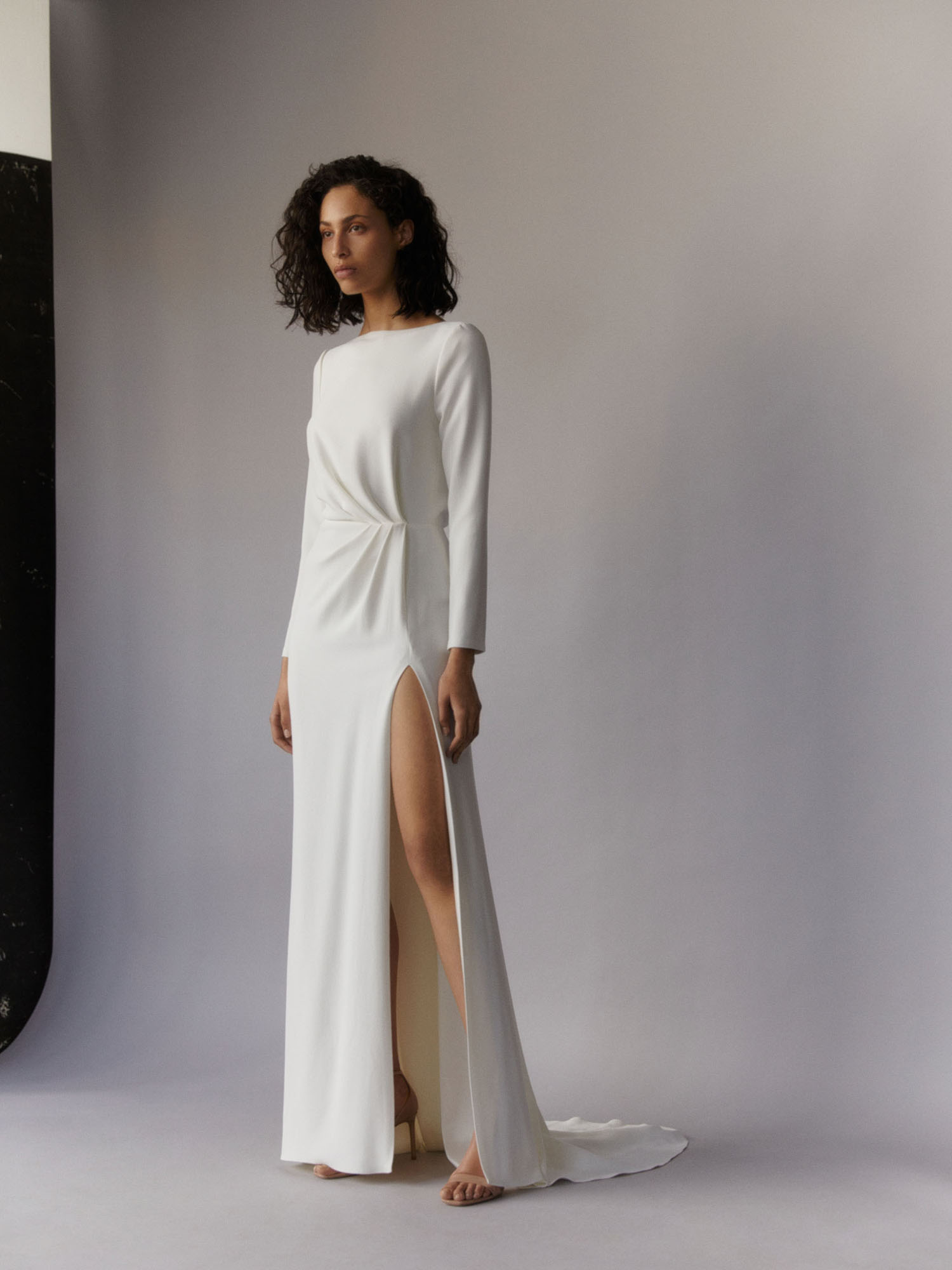 Elinor 2023 minimalist wedding dress | FÉKIH