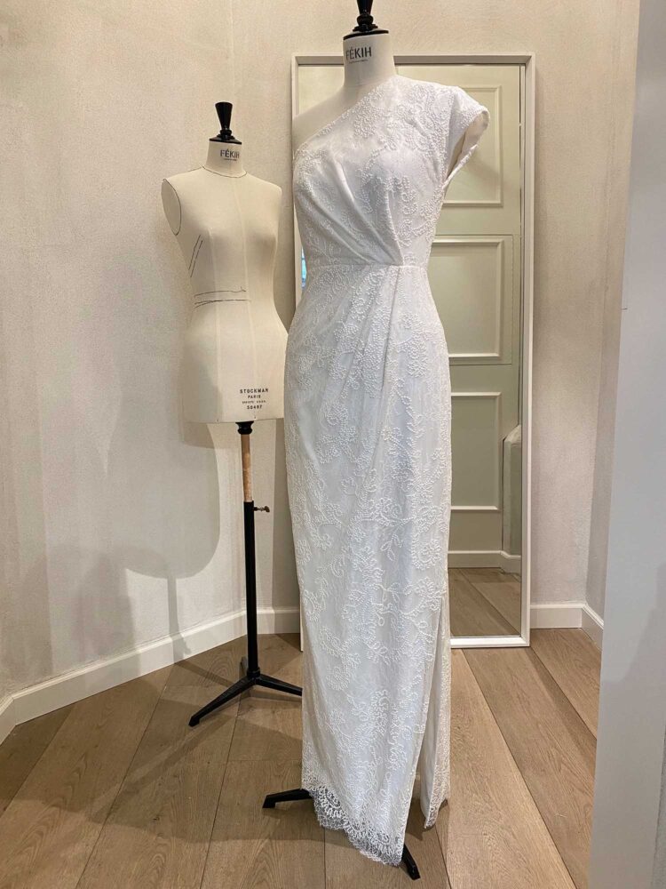 limited-siw-asymmetric-wedding-dress-maria-fekih-4698